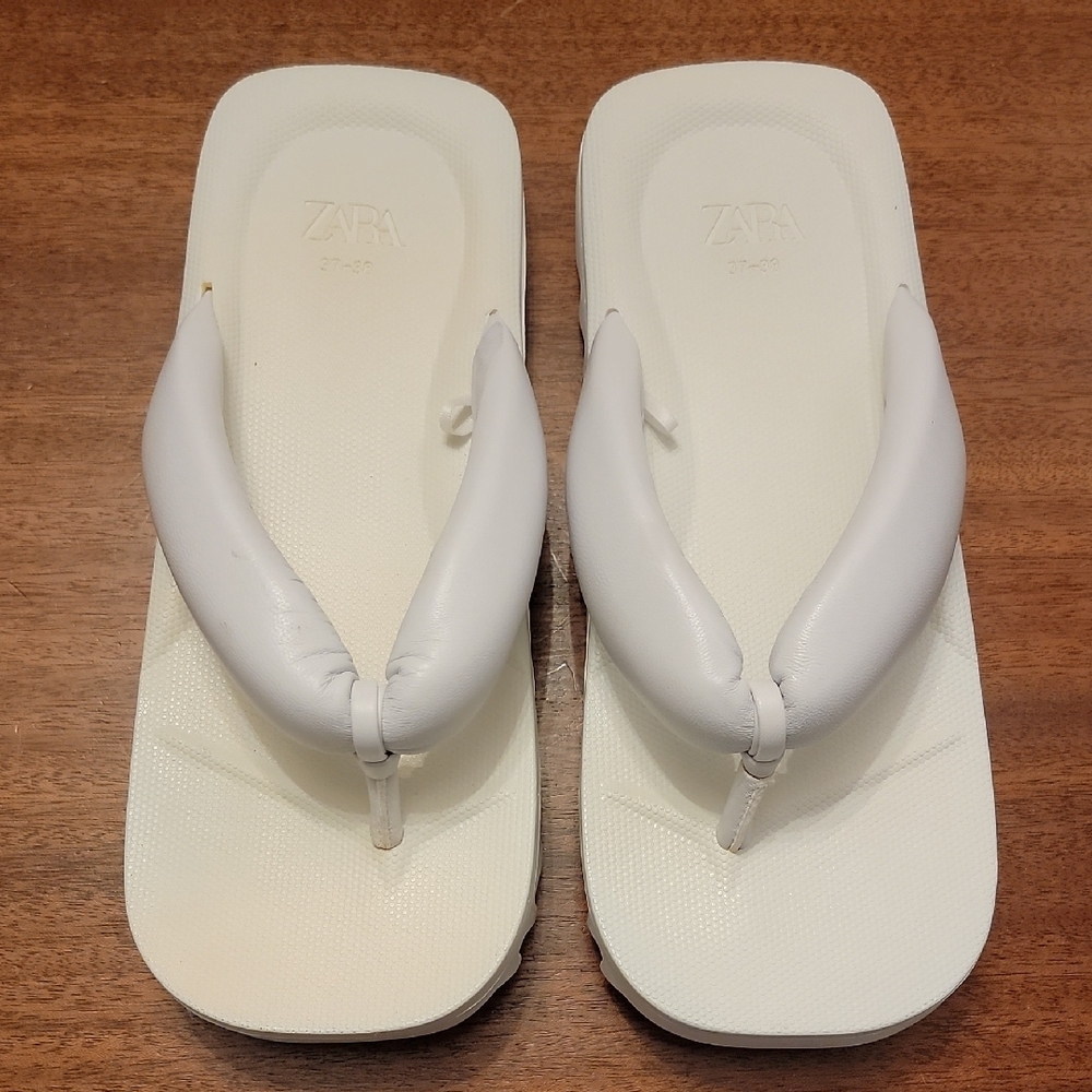 Zara Classic White Sandals - Picture 1 of 6